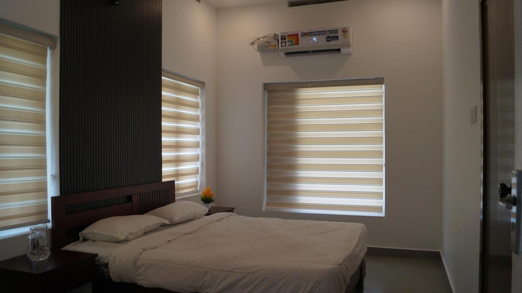 Blue Lake Villa Kollam Εξωτερικό φωτογραφία