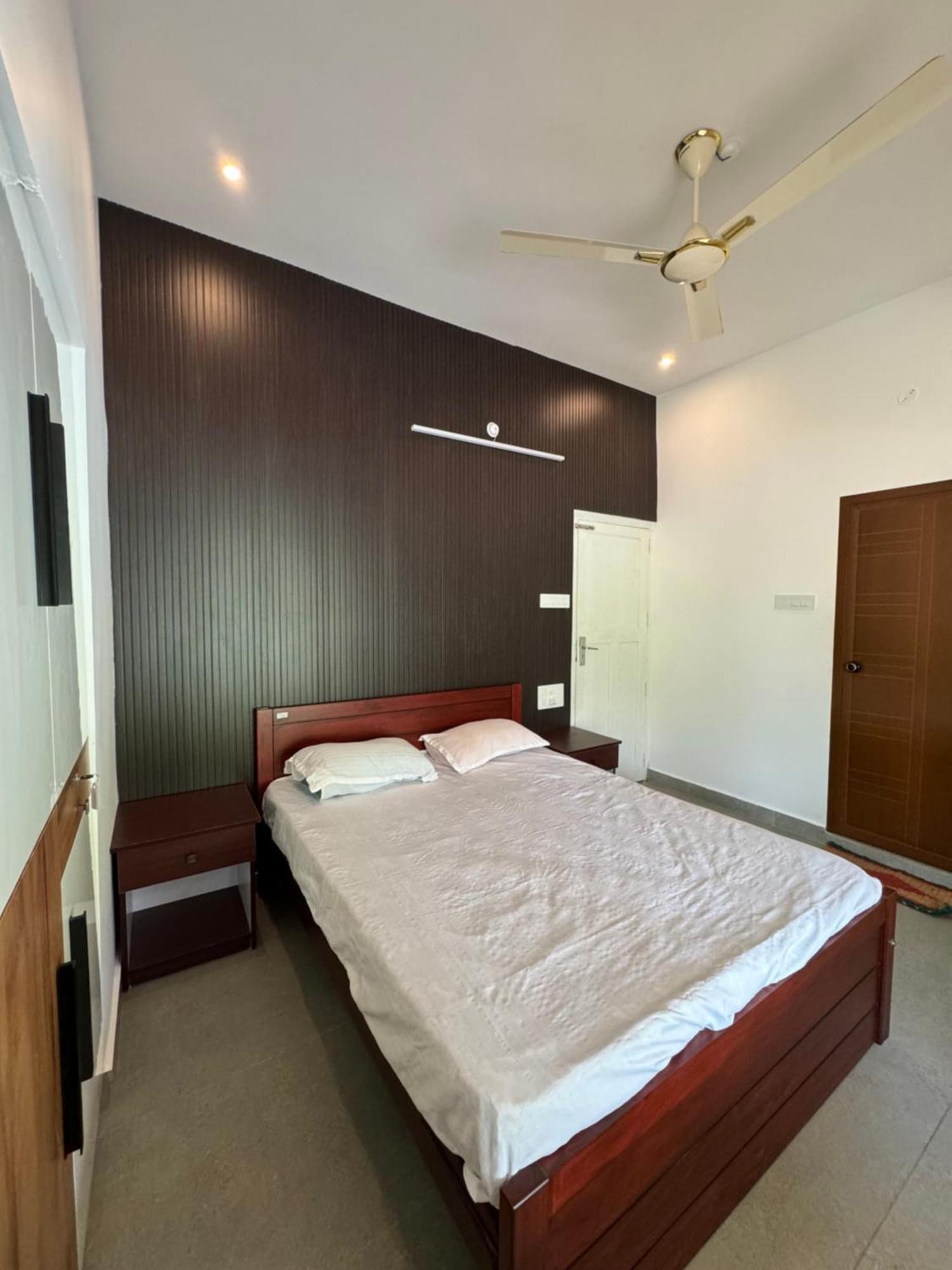 Blue Lake Villa Kollam Εξωτερικό φωτογραφία